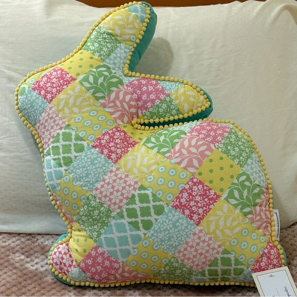 NWT Bunny Patchwork Decorative Pillow by Cupcakes and Cashmere 16”x 18”